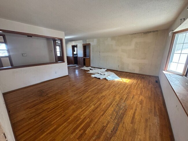 Foto del edificio - 3408 E 12th St