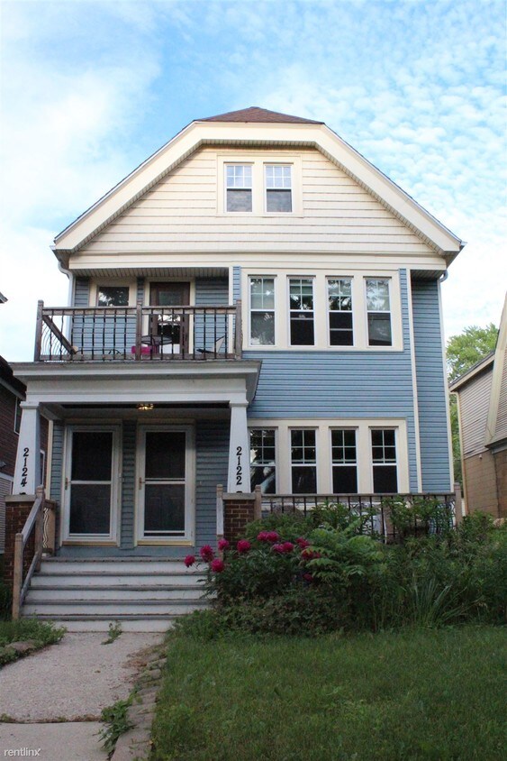 Primary Photo - 2122 N Cambridge Ave