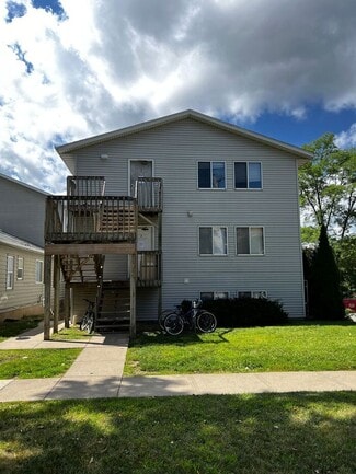 Building Photo - 427 S Van Buren St