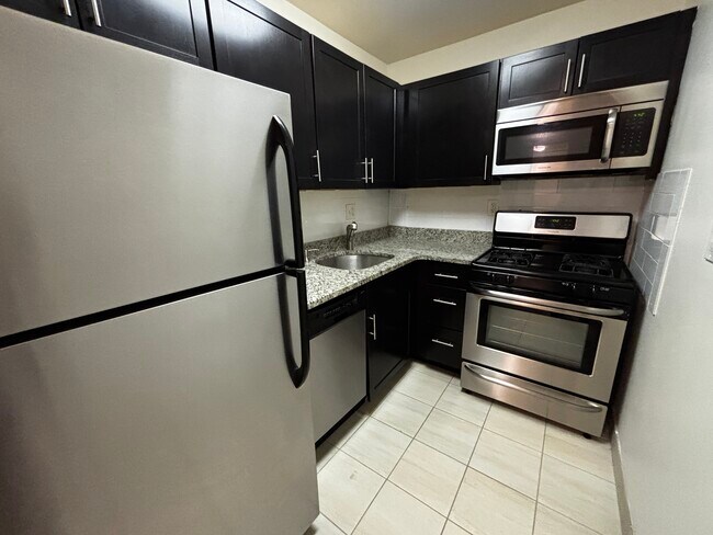 Foto del edificio - 109 Babcock St