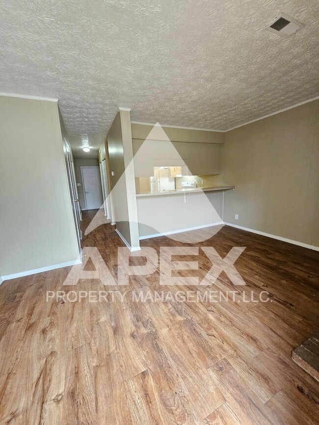 Foto del edificio - MOVE-IN SPECIAL, $1 RENT!! - Nice 2 Bd | 1.5 Ba Townhouse in West Knox off Cedarbluff!