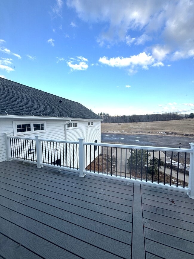 Building Photo - 38 Ladds Ln