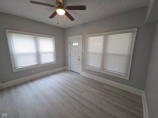 Foto del edificio - 1339 W Lee St