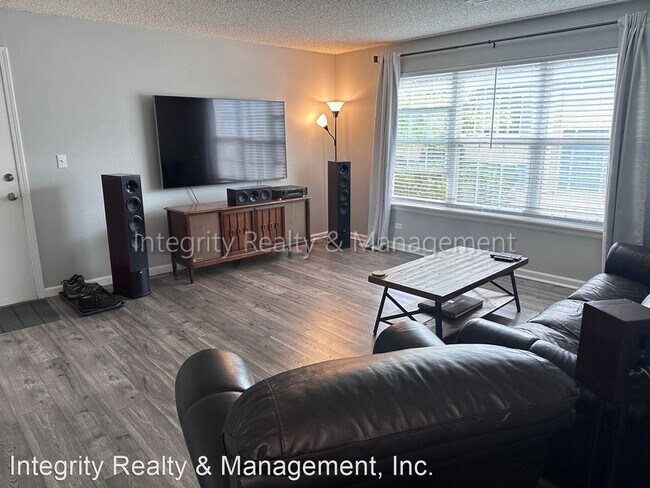 Building Photo - 2 br, 1.5 bath House - 9350 E Girard Ave U...