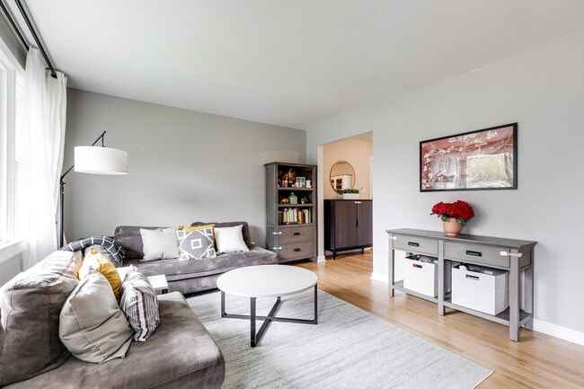 Photo - Charming 3 Bedroom Rancher Available Early... House