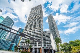 Building Photo - 495 Brickell Ave