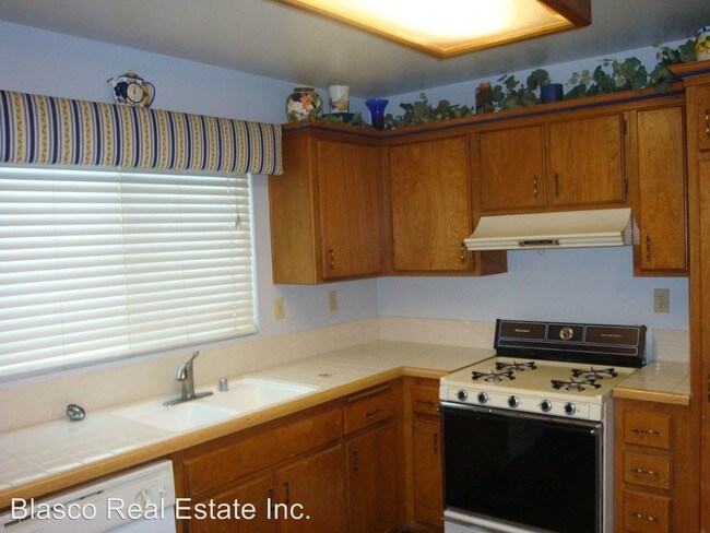 Building Photo - 2 br, 2 bath House - 3833 Antelope Creek