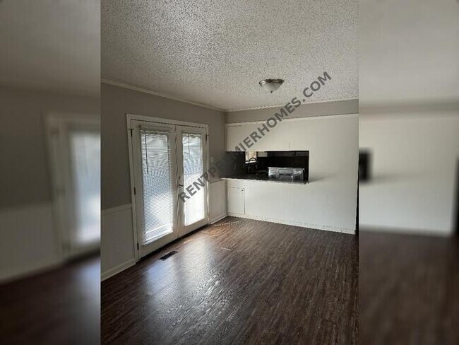 Building Photo - 16 McGovern Dr. Little Rock, AR 72205