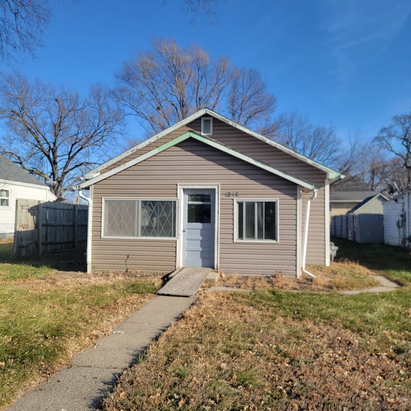 Primary Photo - $800 - Cozy 2 Bed 1 Bath Home in South Sio...