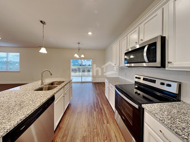 Building Photo - 4766 Chutney Dr