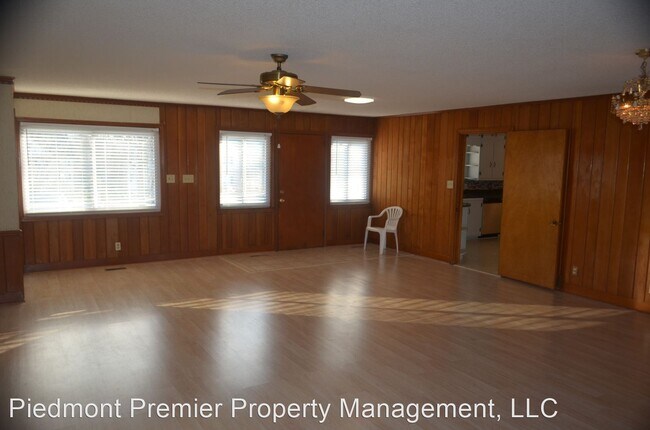 Foto del edificio - 3 br, 3 bath House - 4757 Kester Mill Road