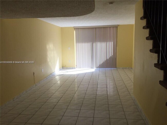 Building Photo - 1054 W 44th Terrace