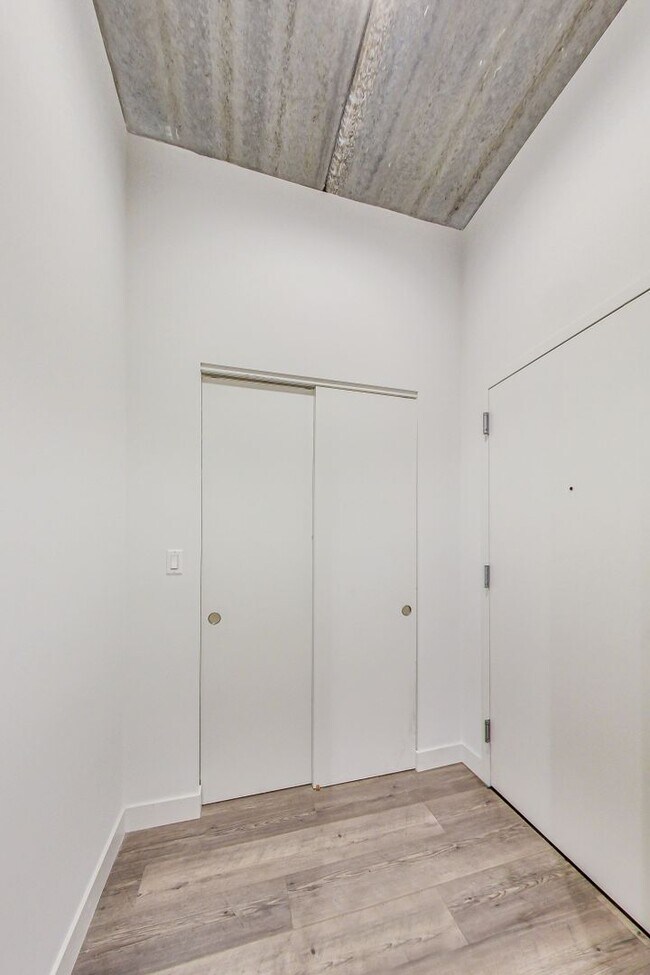 Foto del interior - 2405 W Hutchinson