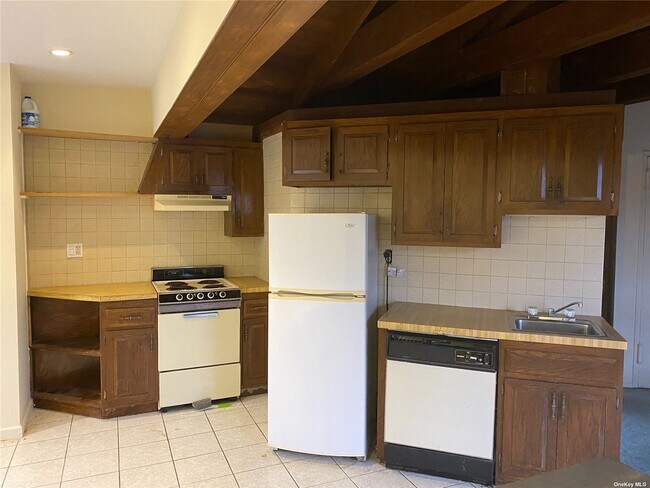 Building Photo - 40-27 216th St
