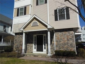 Building Photo - 1725 Summer St