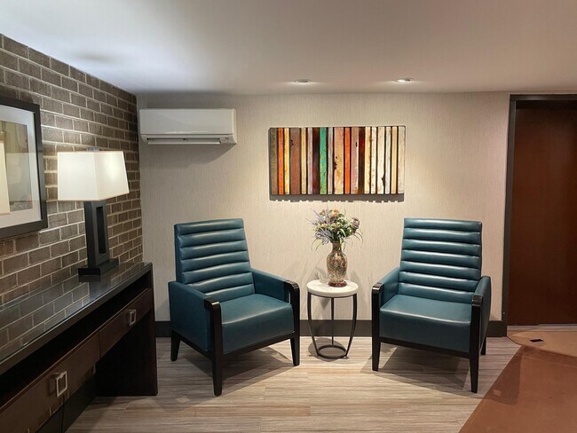 Foto del edificio - 4948 Sentinel Dr