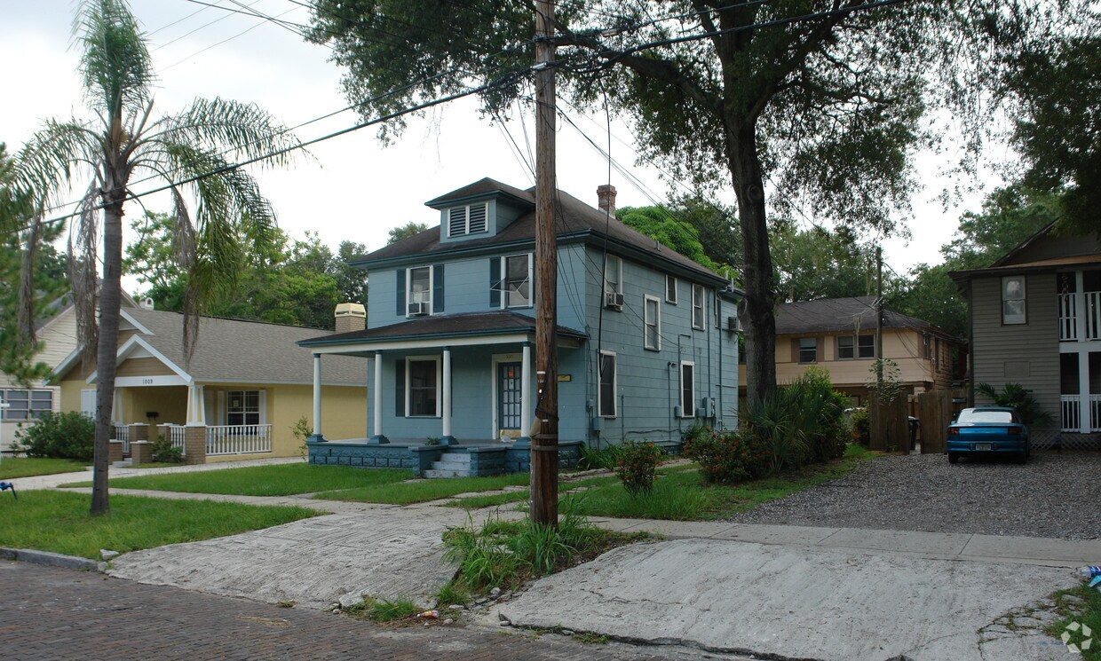 Foto principal - 1001 Crescent Lake Dr N