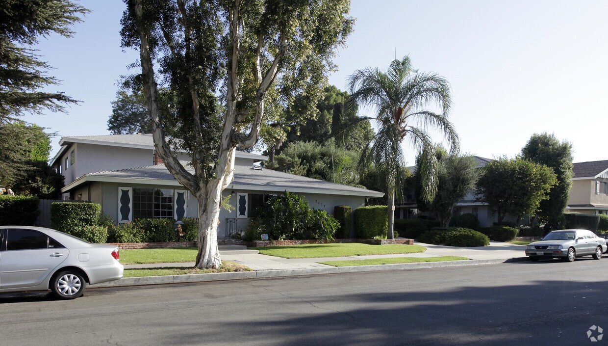 Building Photo - 3157-3163 Quartz Ln