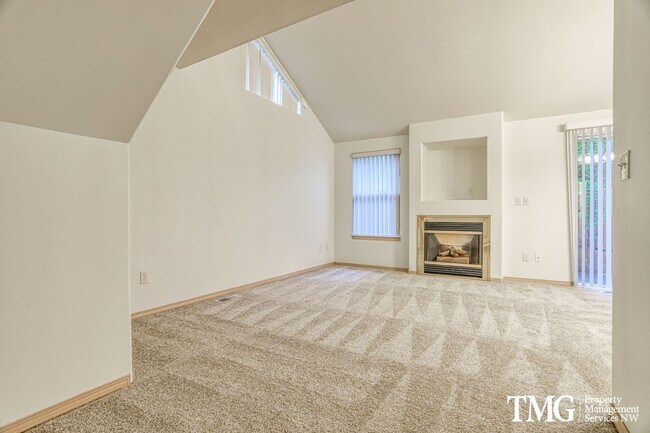 Foto del edificio - Peaceful 2-bedroom, 2 bath Townhome in thi...