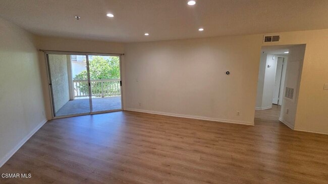 Building Photo - 697 Sutton Crest Trail