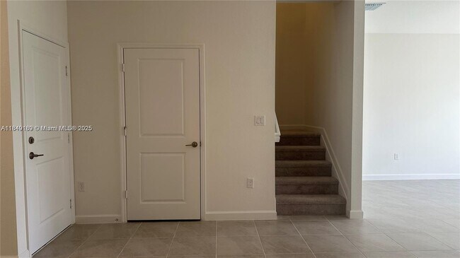 Foto del edificio - 2797 SE 25th Ave