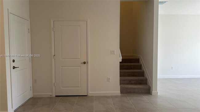 Foto del edificio - 2797 SE 25th St
