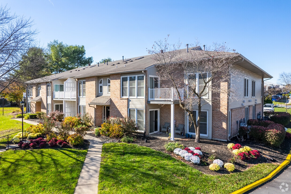 Brookfield Apartments Apartments in Macungie, PA