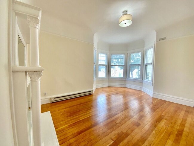 Photo - RENOVATED 2BR. Dishwasher! Laundry On-Site... Apartment