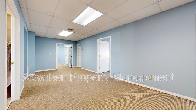 Building Photo - 3023 13th St