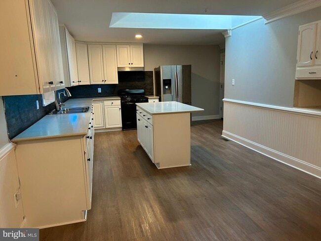 Building Photo - 136 Cedar Knoll Rd