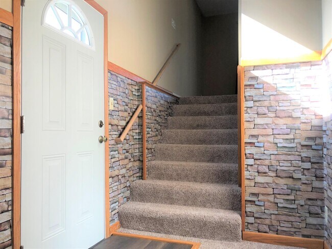 Foto del edificio - 5458 Radford Rd