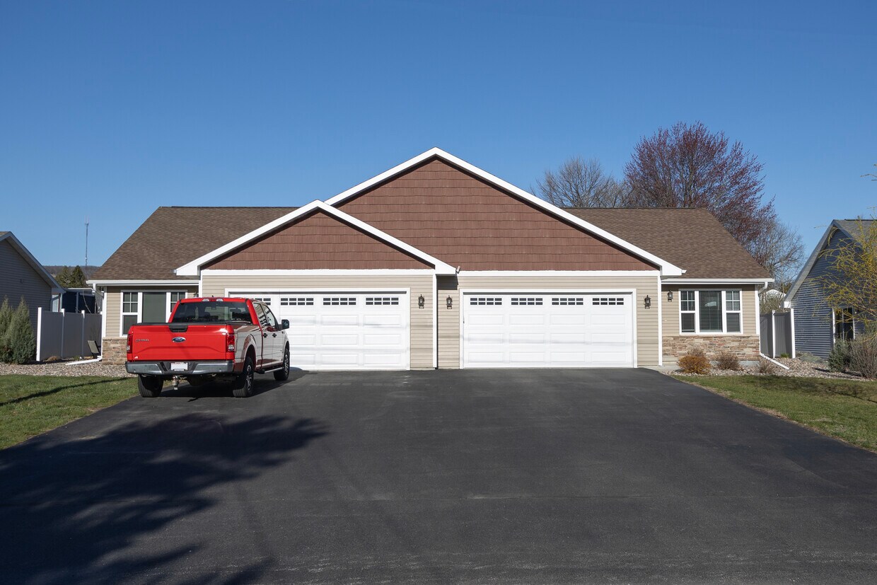 Foto principal - 227402 Dove Ave