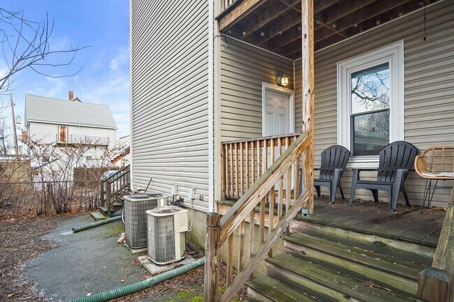 Building Photo - 21 Aldrich St