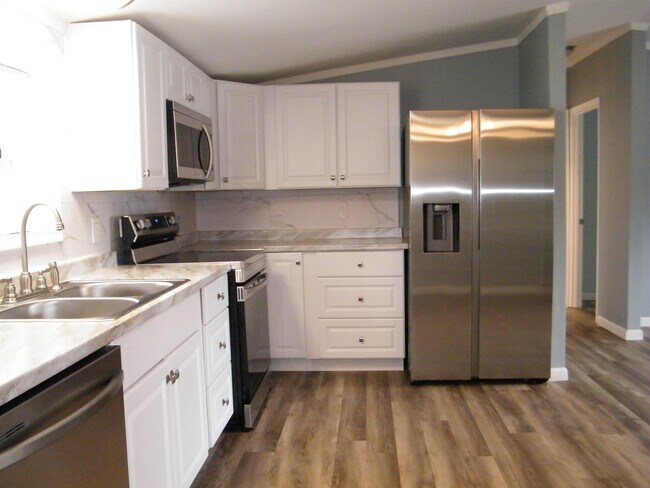 Building Photo - 2148 Rd 185