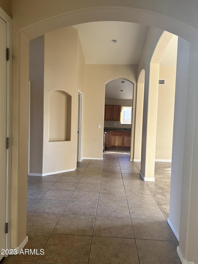 Building Photo - 17422 N Eureka Ct