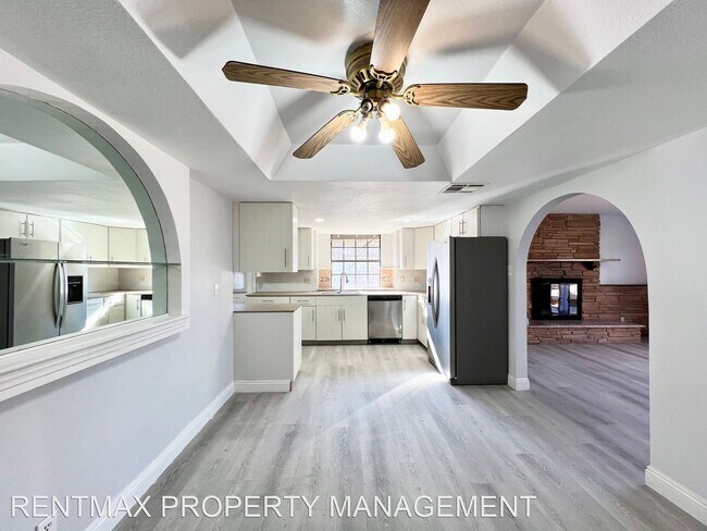 Foto del edificio - 4 br, 3 bath House - 220 MILINANE DR