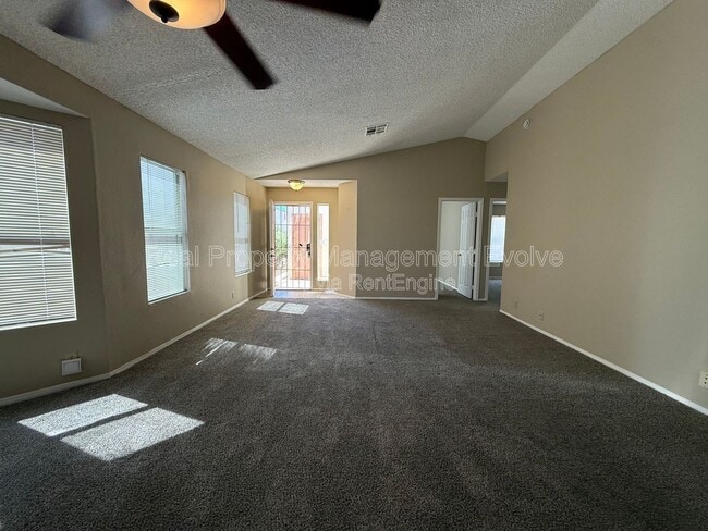 Building Photo - 3936 W Chama Dr