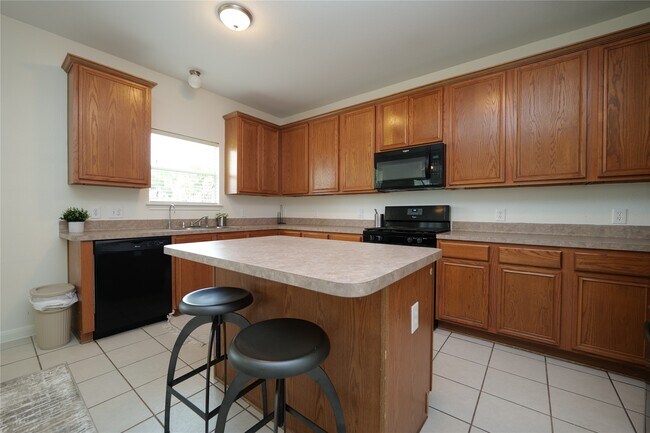 Foto del edificio - 1203 Lavender Shade Ct
