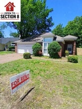 Building Photo - 2689 Bay Pointe Cir N
