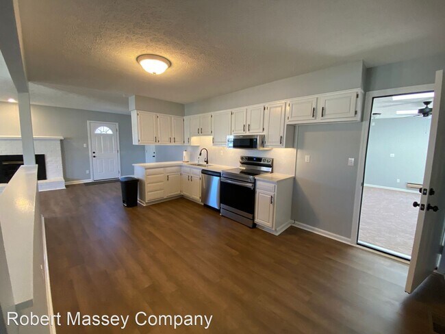 Building Photo - 3 br, 2 bath House - 6300 Park Road