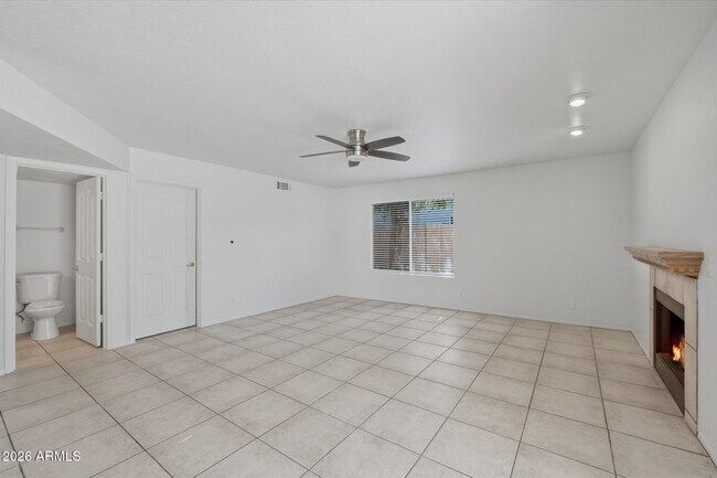 Foto del edificio - 202 S Del Pueblo St