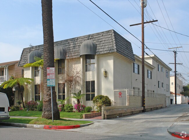 Foto del edificio - 419 S Palm Dr