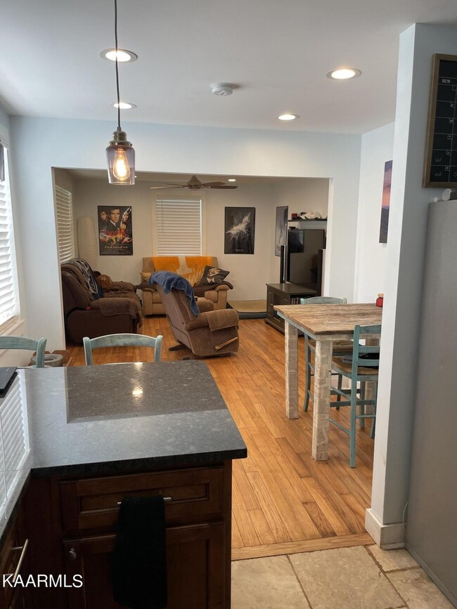 Foto del edificio - 4604 Meadow Ct