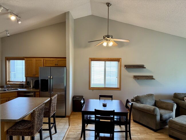 Building Photo - 438 Lake Trail