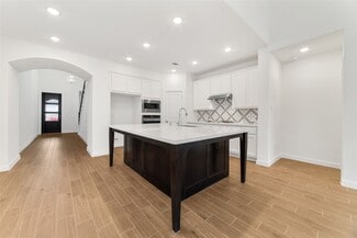 Building Photo - 5014 Chestnut Orch Dr