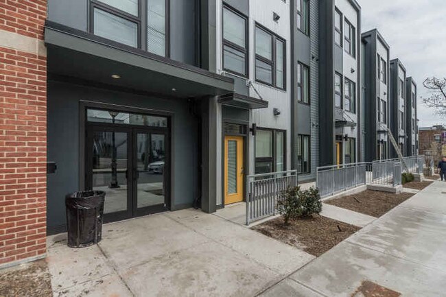 Foto del edificio - 22 Gerrish Ave