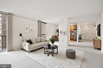 Building Photo - 4600 S Four Mile Run Dr