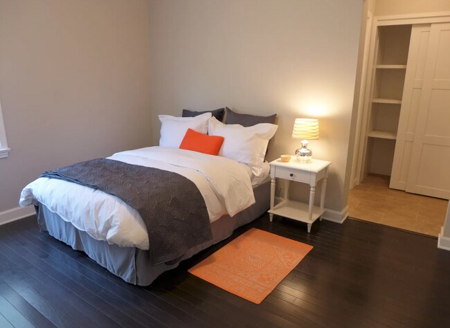 Foto del edificio - 2800 Garden Ln