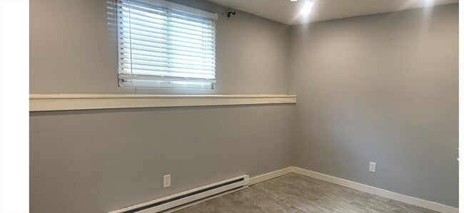 Building Photo - 333 Central St