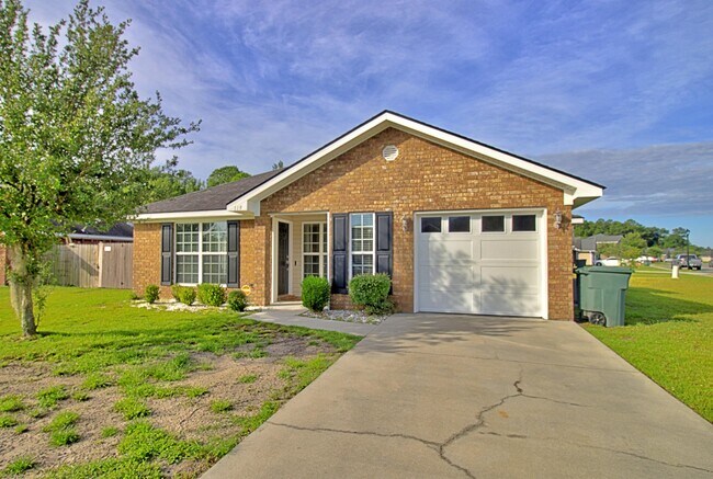 Building Photo - 119 Grandview Dr